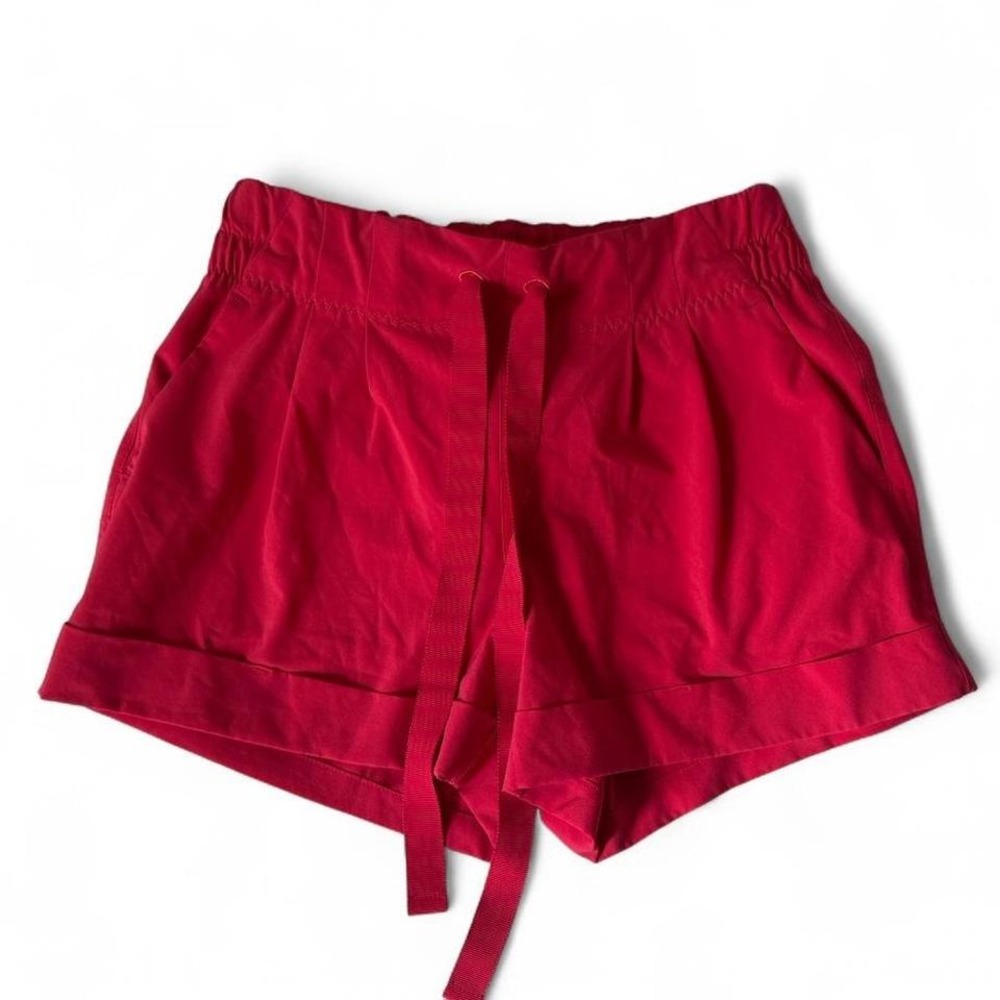 Lululemon Spring Break Away Shorts Bright Boom‎ Juice Pink Athletic Shorts